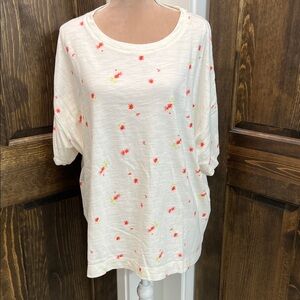 Old Navy Cream Floral Tee